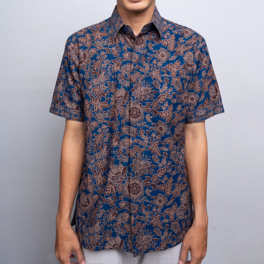 BATIK TRUSMI HAFIYAN HEM BERFURING PRIA MOTIF BATIK BUNGA LAWASAN LENGAN PENDEK BATIK PREMIUM MEGA M