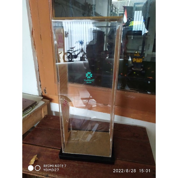Display Piala uk. 17x12x42