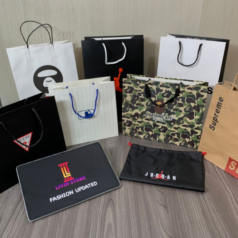 

Paperbag Berbagai Macam Merek Adidas Jordan Bape Aape Sup Converse