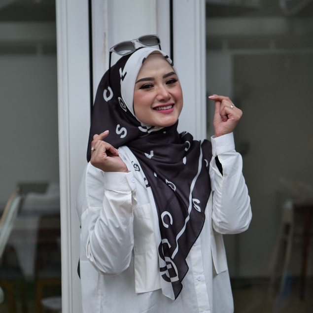 Hijab Segi Empat Printing | Bonafide | Levelup | Levelscarves
