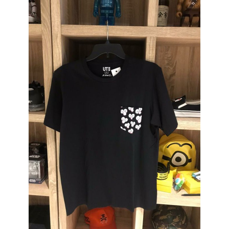 UNIQLO X KAWS