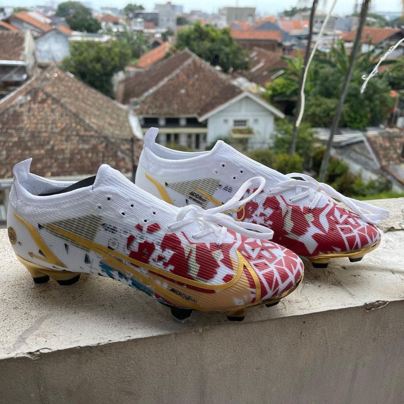 Sepatu Bola Nike Vapor 14 Elite CR7 110