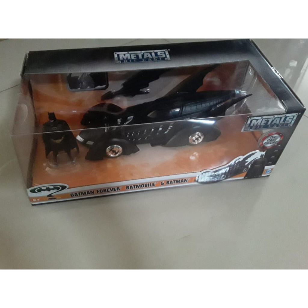GRATIS Jada Diecast DC Batman Forever 1995 Batmobile 1:24 With Batman Figure