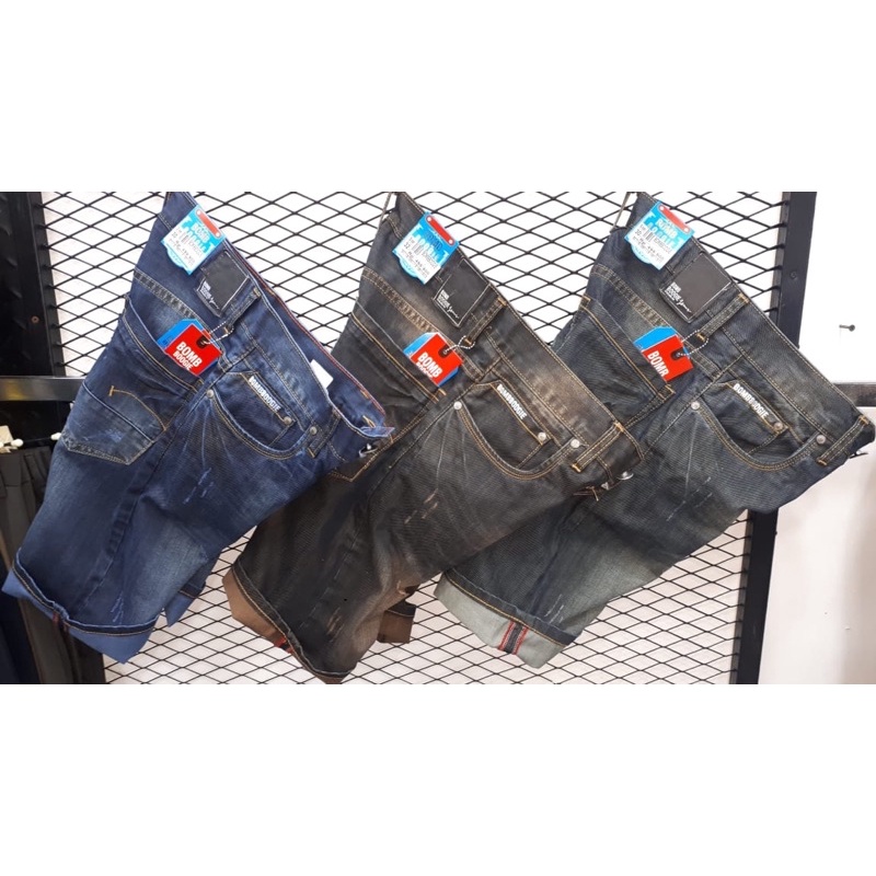 PROMO/CELANA PENDEK PRIA TERBARU 2021/CELANA PENDEK PRIA/CELANA PENDEK PRIA BOMBOGIE/CELANA BOMBOGIE