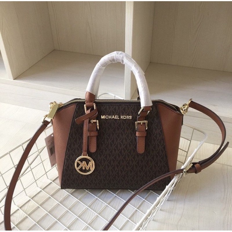 Michael Kors Signature Ciara MD Bag