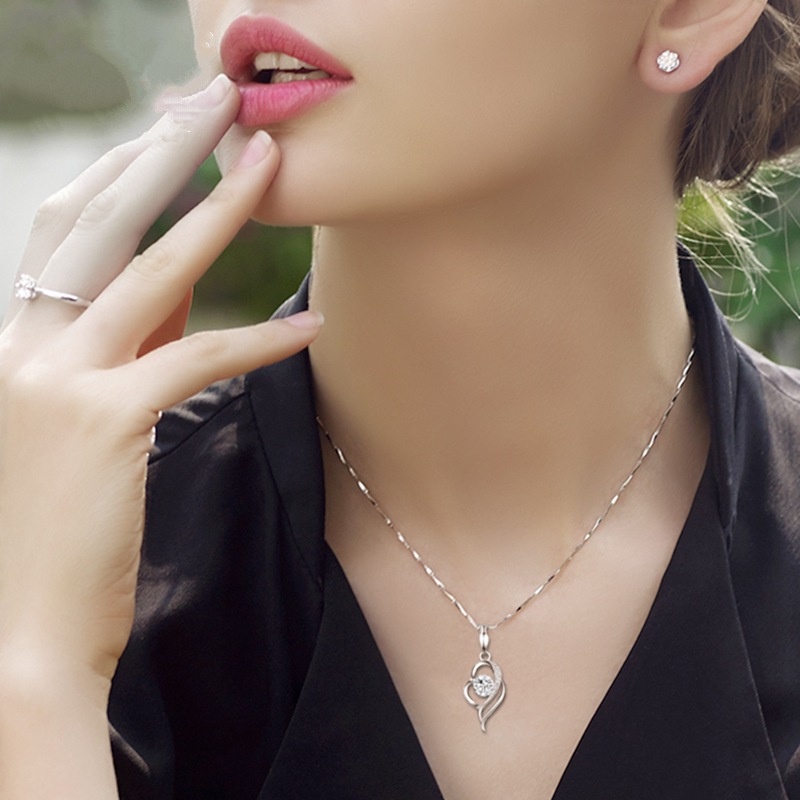 [Ready Stock]Fashion Silver Plated Heart Diamond Pendant Necklace