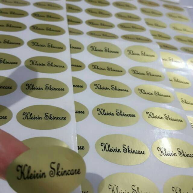 

Label nama anti air stiker waterproof Polos Oval Gold