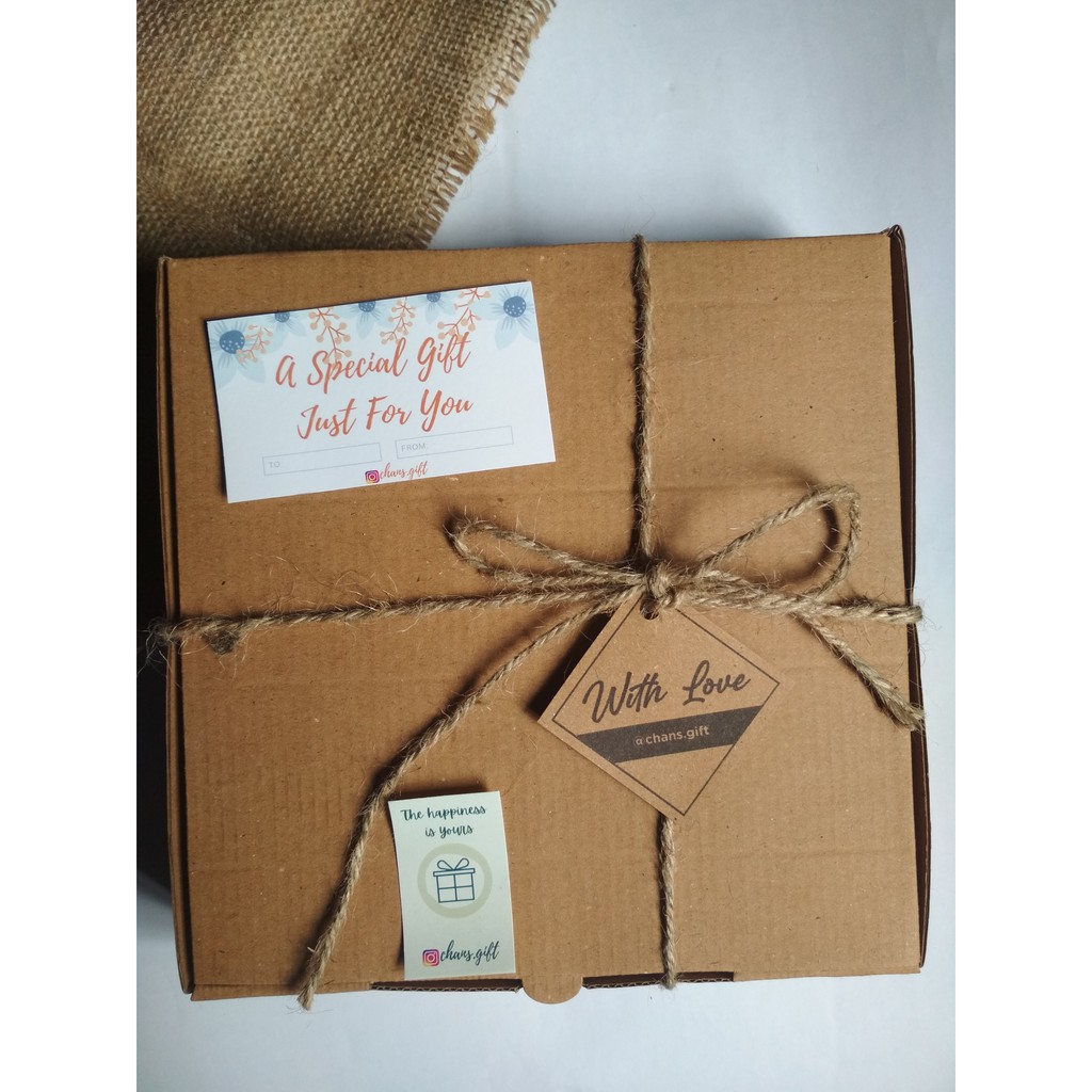 

Gift Box/ Kota Kado/ Box Packaging by Chansgift