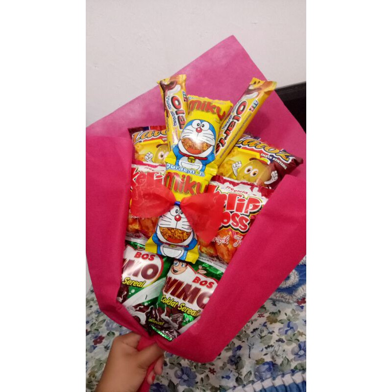 

Bucket Snack asli Murah meriah/Kado Ultah/Kado Wisuda
