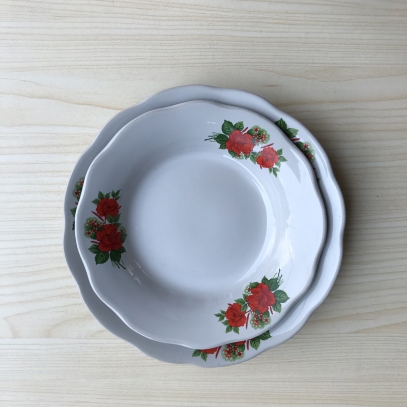 PIRING BUNGA BESAR KECIL / PIRING KERAMIK / PIRING MAKAN / PIRING MAKAN MOTIF / PIRING BINTANG