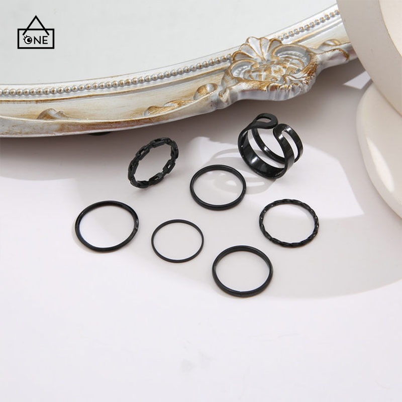 COD❤️ Cincin Gabungan Hitam Kepribadian Kreatif Set Kombinasi Hamparan Sederhana Set Cincin 7 buah