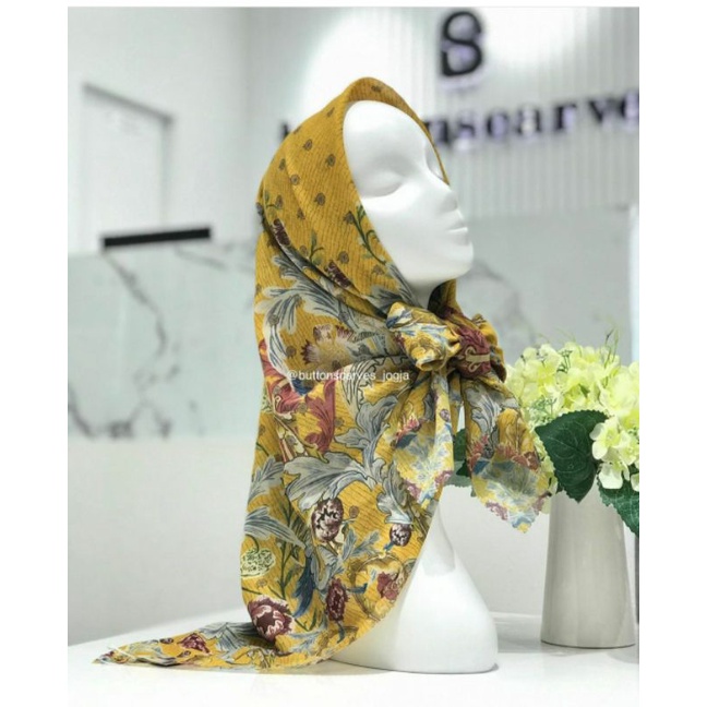 Royale series buttonscarves yellow