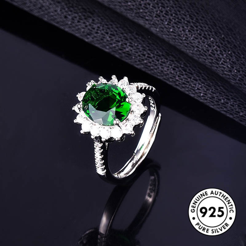 Cincin Sterling Silver 925 Dengan Batu Emerald Oval Elegan Untuk Wanita