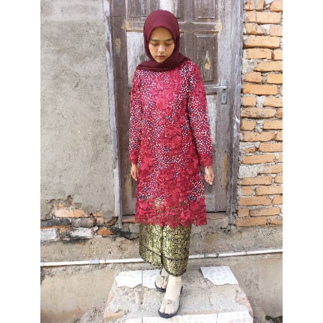 Set baju kurung Nera