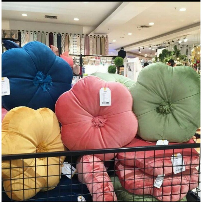 bantal sofa by informa