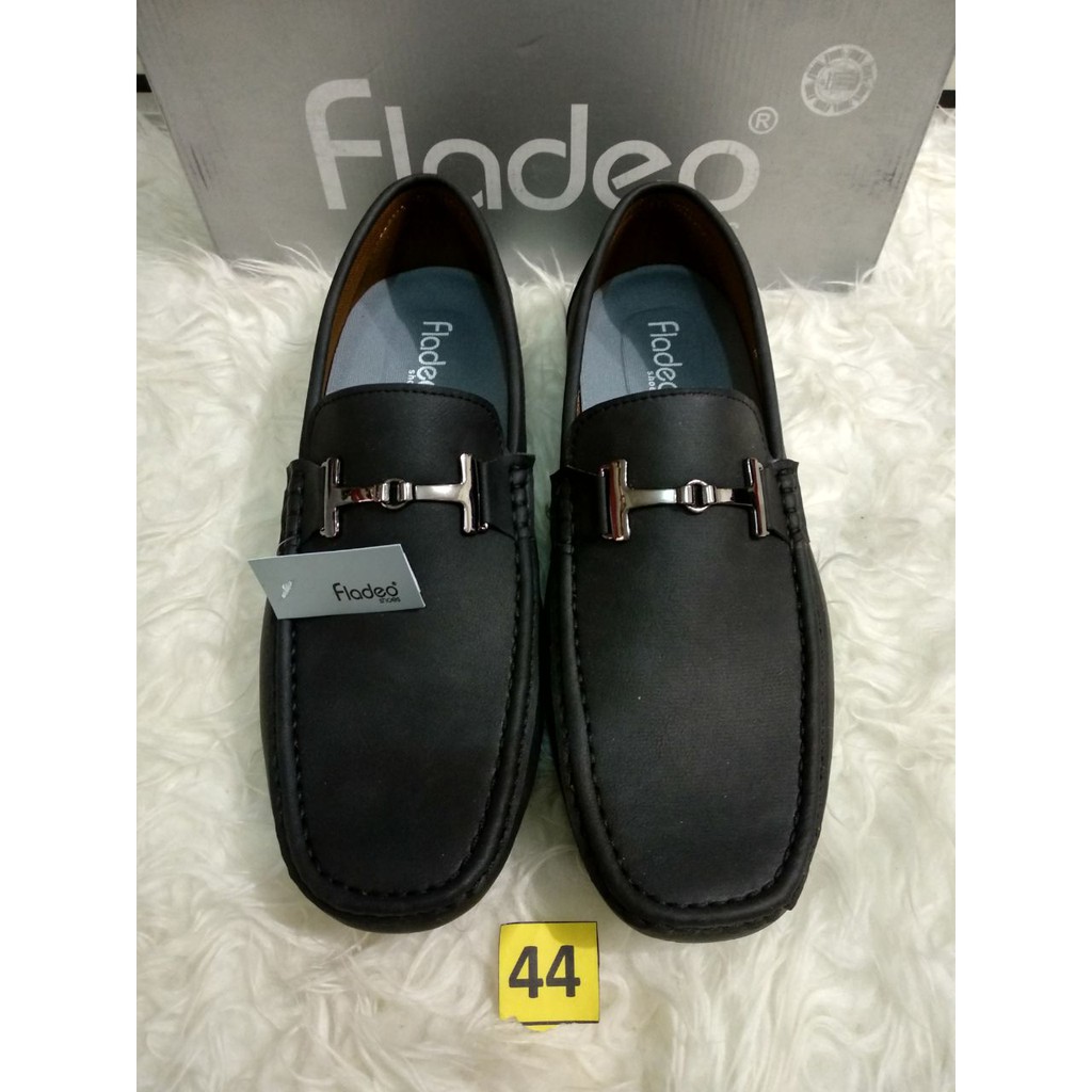 Sz 44 sepatu casual pria keren branded merk Fladeo