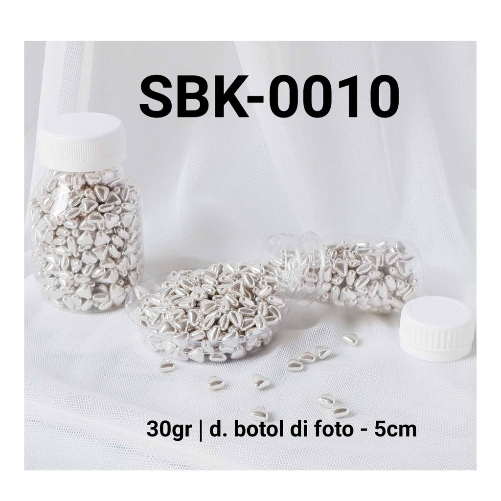 

SBK-0010 Sprinkles sprinkle sprinkel 30 gram segitiga perak silver yamama baking grosir murah sprinkles cake dekorasi mutiara trimit decoration story sprinklestory sprinklesstory sprinkle story yamama baking