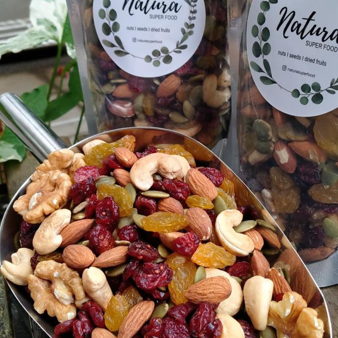 

Promo Awal tahun Trail Mix- PREMIUM DELIGHTS 350gr. SUPER FOOD. Big Sale