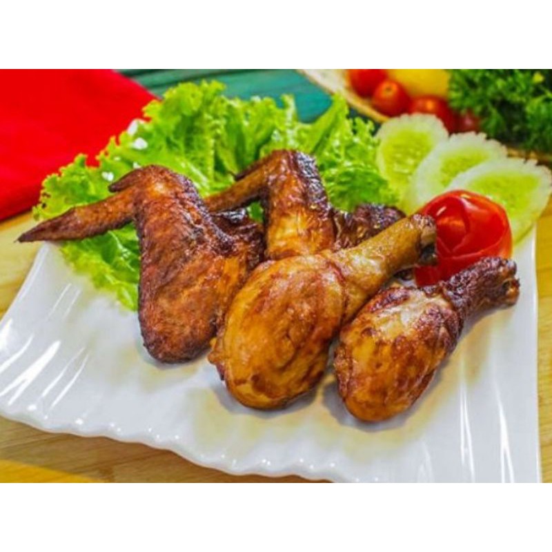 

ayam goreng 8potong+sambal fresh lalapan (order sebelum jam 09.00 pagi)