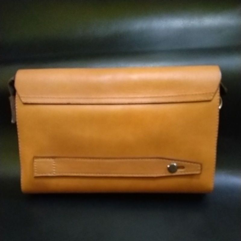 Clutch tas tangan pria dan wanita.kulit sapi jawa