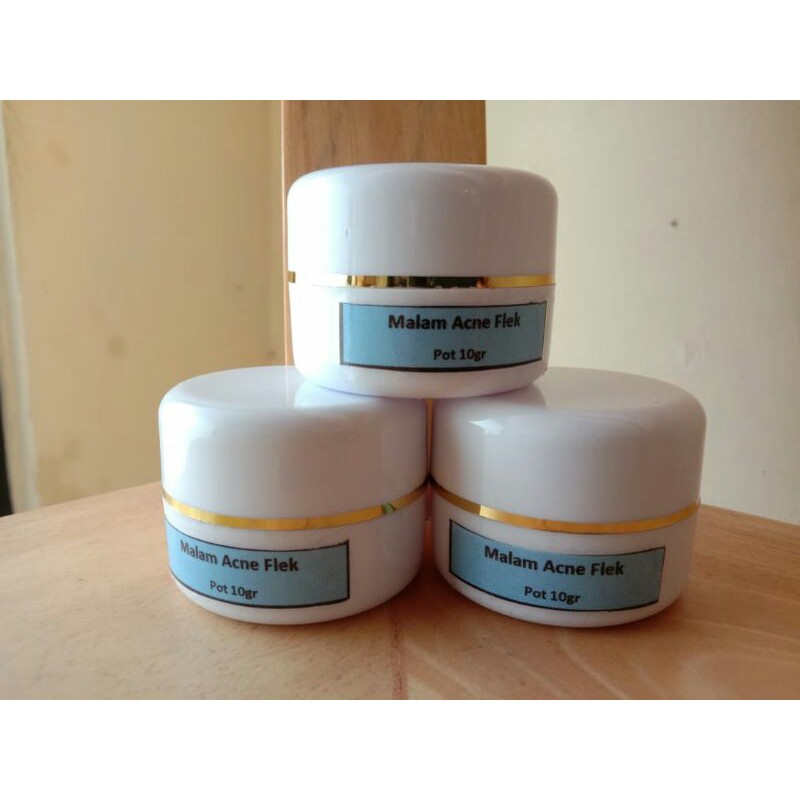 MALAM ACNE FLEK/BEKASA JERAWAT HITAM  MEMBANDEL/CREAM RACIKAN DOKTER