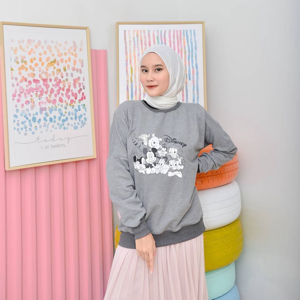 Disneyland Sweater-Atasan Crewneck Wanita Motif Disneyland Terbaru