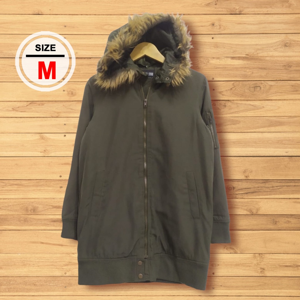 Jaket Bomber Coat Tebal Warna Hijau Army Berhoodie Prelove/Bekas/Second - C