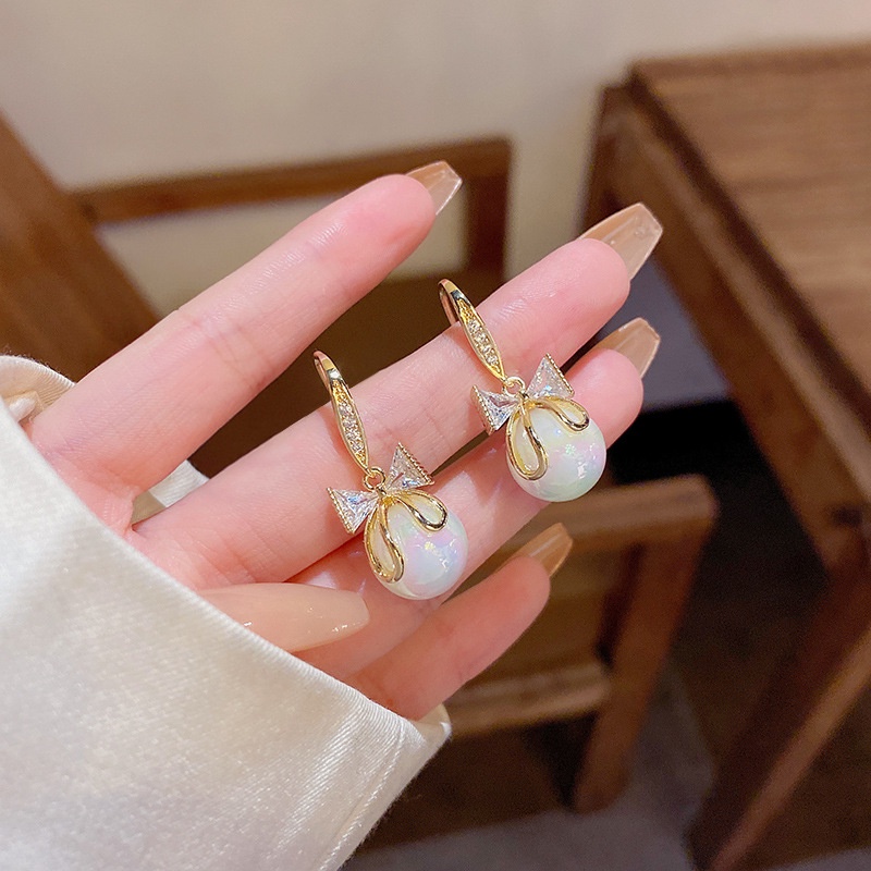 Anting Kait Gantung Bahan Sterling silver 925 Desain Mermaid Hias Mutiara Gaya Mewah Untuk Wanita