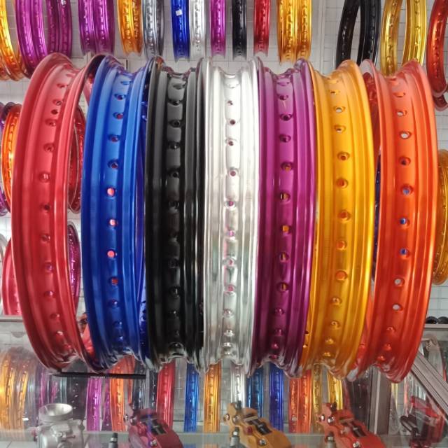 velg pelek scarlet ukuran ring 17  185 type wm