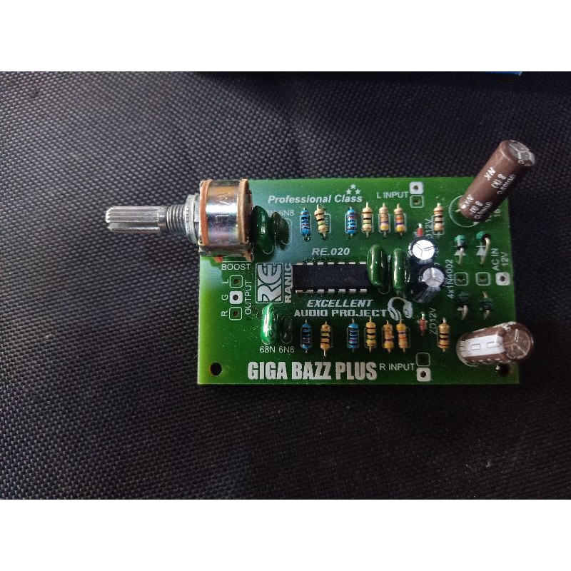 giga bass plus regulator type 229 penambah tenaga power amplifier speaker aktif ampli rakitan
dc 12v