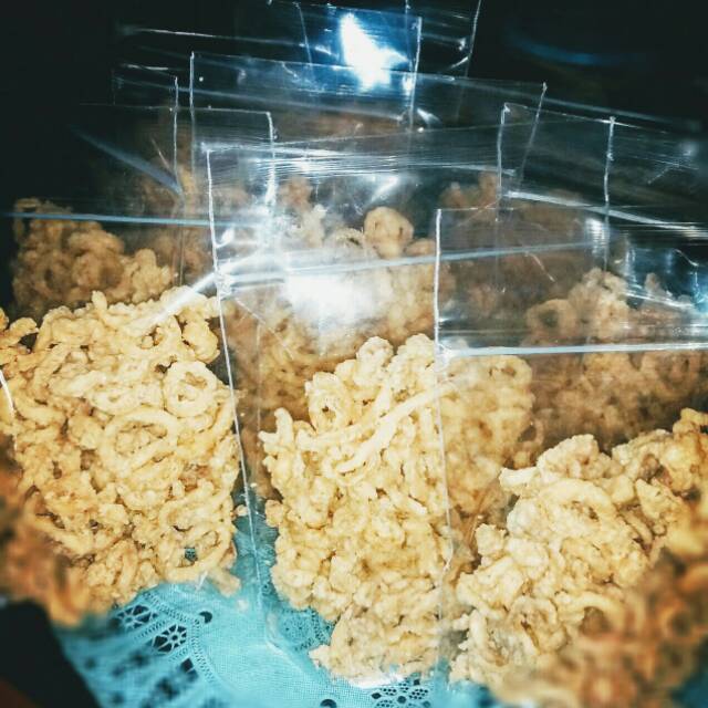 

Cumi krispi (kriukk pisan)