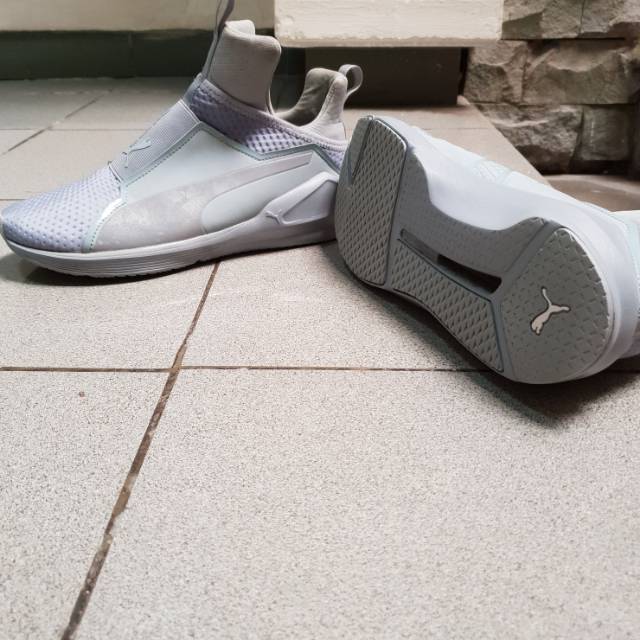 Sepatu Puma training second original cewek