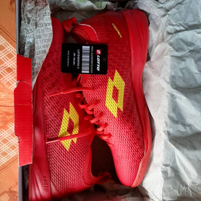 Sepatu futsal lotto spark in