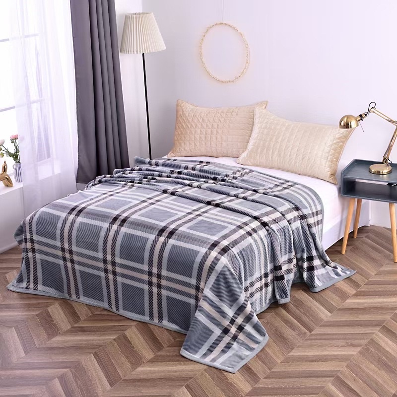 Selimut Bulu Halus 140x190 Motif Dewasa Aesthetic Blanket Termurah Terlaris Berkualitas New Arrival-Garis Abu