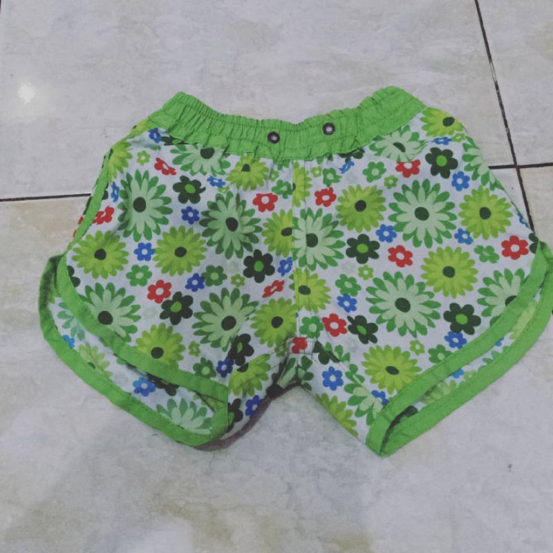 preloved celana anak cewek perampuan pendek bali hijau 3-4thn
