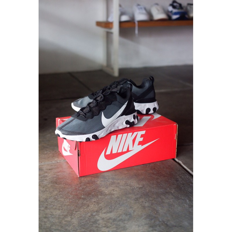 nike react element 55 SE black white bnib