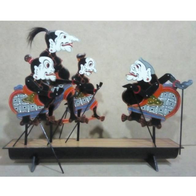 SATU SET SOUVENIR WAYANG KLITIK MODEL SOLO PUNAKAWAN DENGAN DUDUKAN BAHAN KAYU - DEKORASI RUMAH