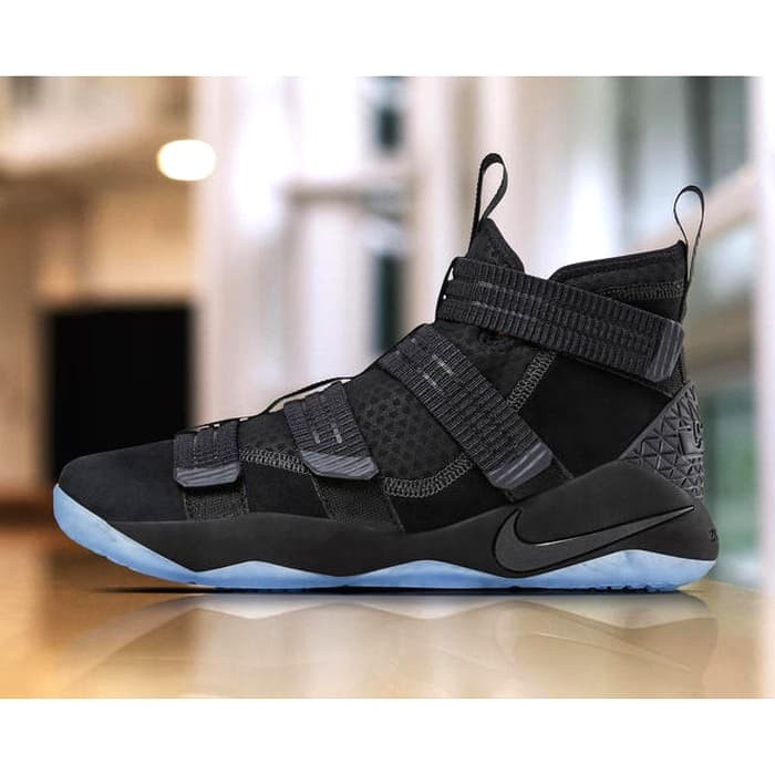 Sepatu Basket Nike Lebron James Soldier 11 Black Premium Original