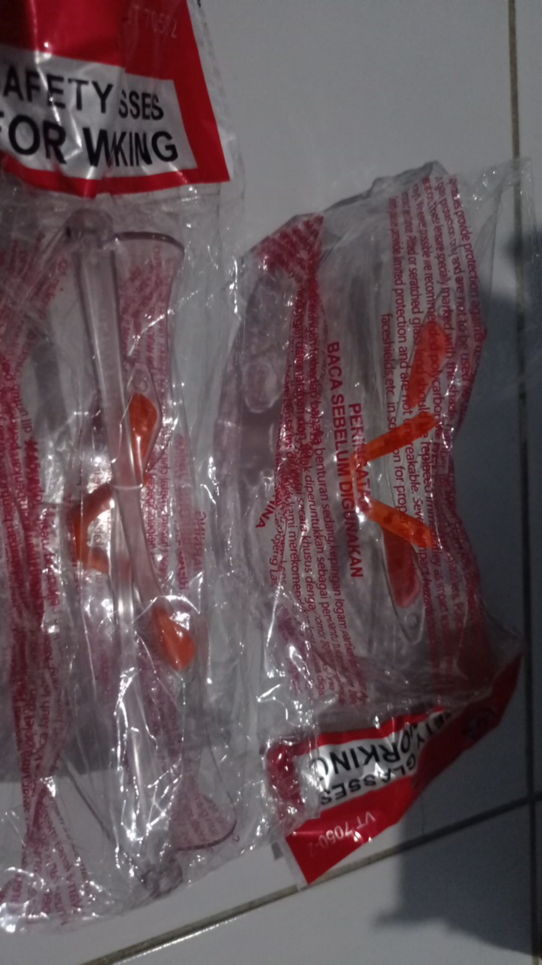 Kacamata Safety Google Bening Pelindung Debu Las Gerinda Uv