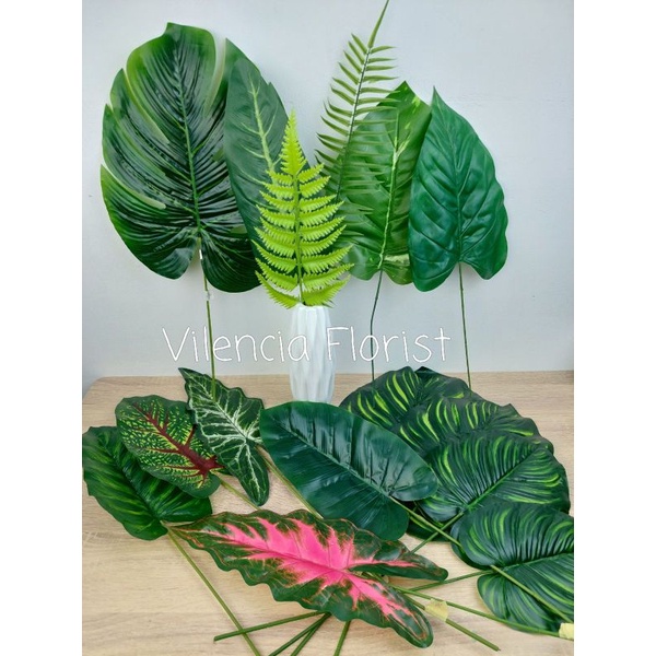 Daun monstera palsu/daun artificial/daun single satuan/daun hiasan