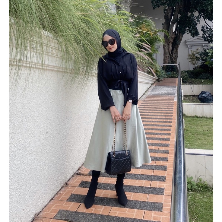 COD Satin Midi Skirt/ Rok Satin