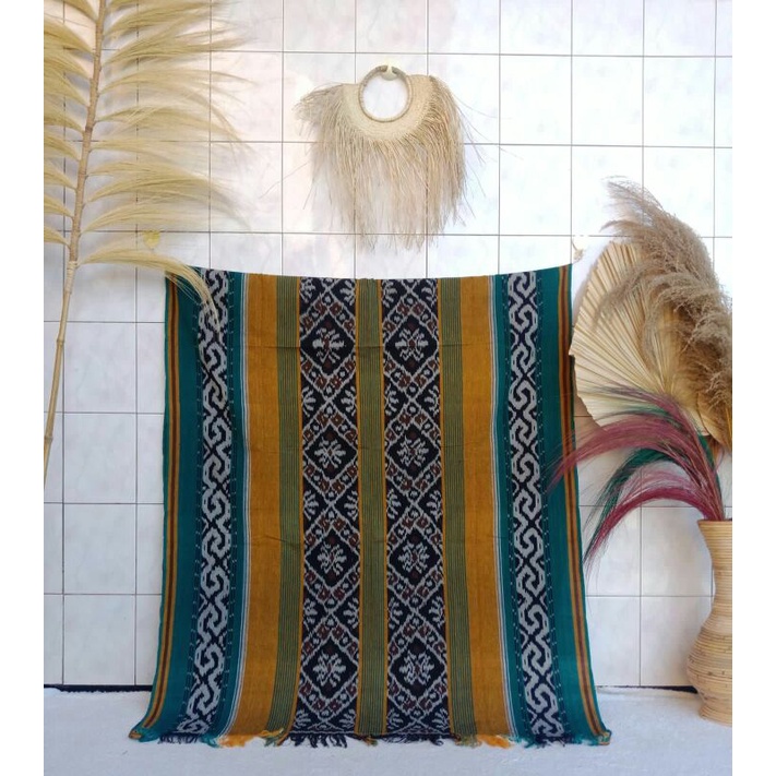 TENUN IKAT||kain tenun ikat
