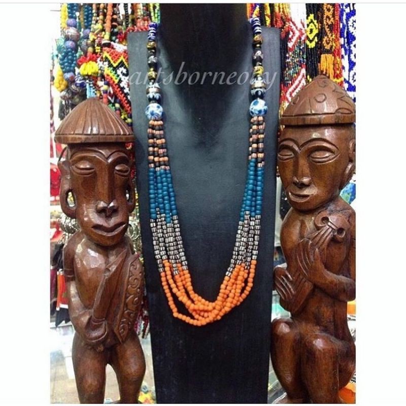 Kalung Manik Motif Dayak &quot;Juntai&quot;