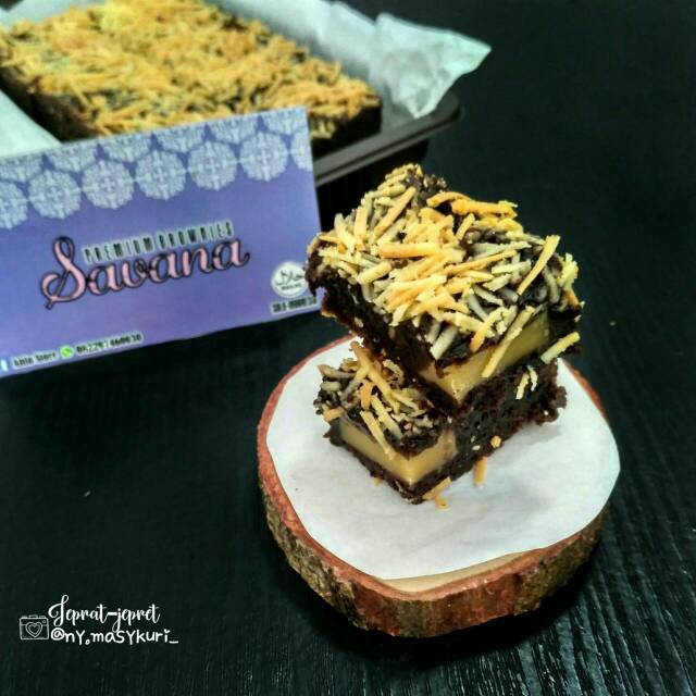 

brownies fudgy coklat keju premium by savanna