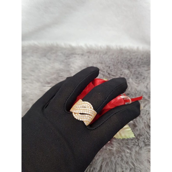 CP2487F335F cincin model spiral lenggok full permata glomour emas kuning asli berat 6.700 no 14 d 1.