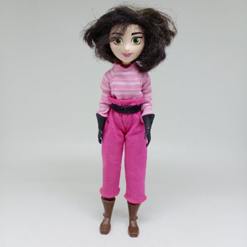 Figure Boneka Baju Pink