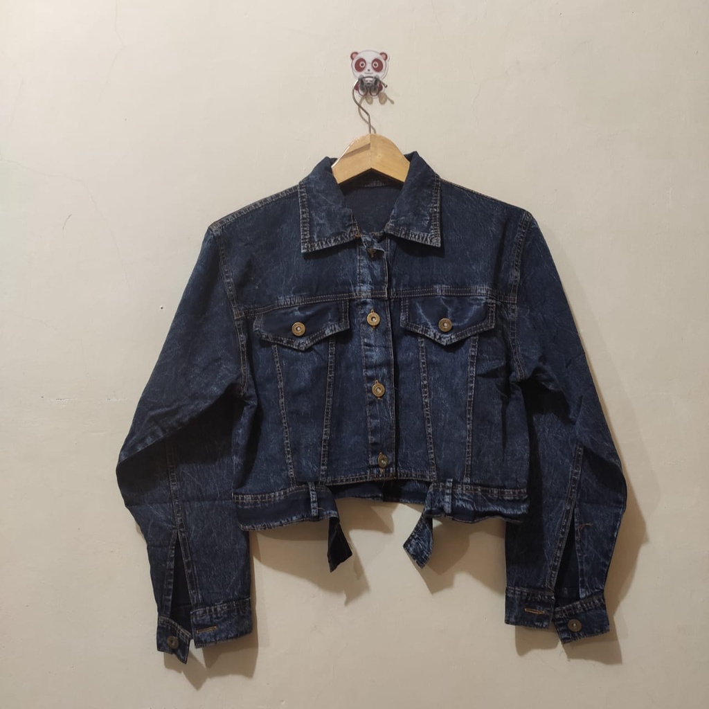 SNOWANSH JAKET JEANS CROP WANITA SAKU BELAKANG