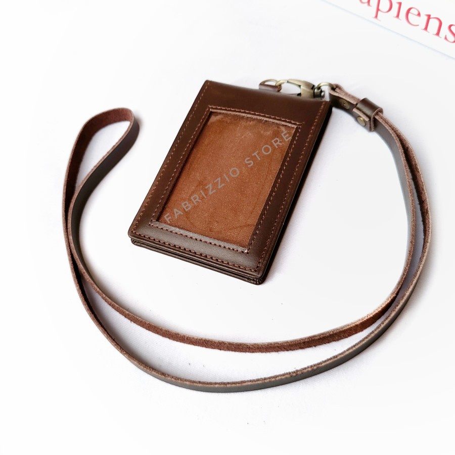 

tempat nametag dan lanyard kulit sapi asli