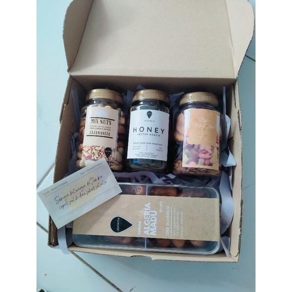

HAMPERS A