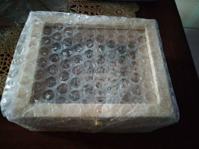 Kotak Cincin Kawin Kayu Akrilik (bantalan Burlap) / Wooden Acrylic Wedding Ring Box